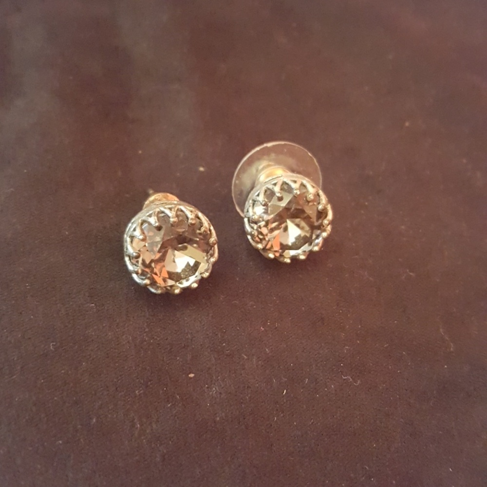 Stella and Dot studs